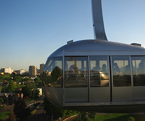 Portland Aerial Tram and city skyline