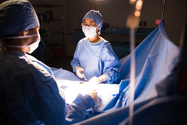 Dr. Maisie Shindo, surgical director of 博彩网站's Thyroid and Parathyroid Center, is nationally recognized for expertise in thyroid and parathyroid surgery.