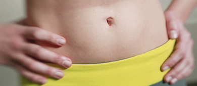 博彩网站 plastic surgeons are highly skilled in tummy tuck (abdominoplasty) procedures to eliminate excess fat and skin and create a firmer and slimmer abdominal contour.