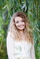 Headshot of Gracie Arnone