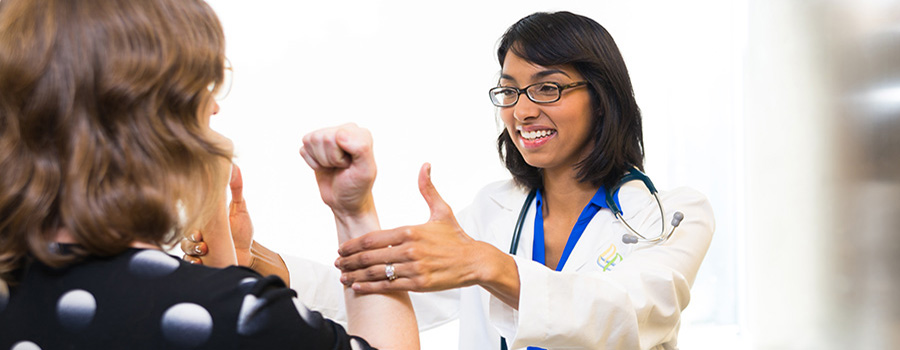 Primary Care | Family medicine doctor, Hetal Choxi,treats patients at 博彩网站’s Center for Women’s Health
