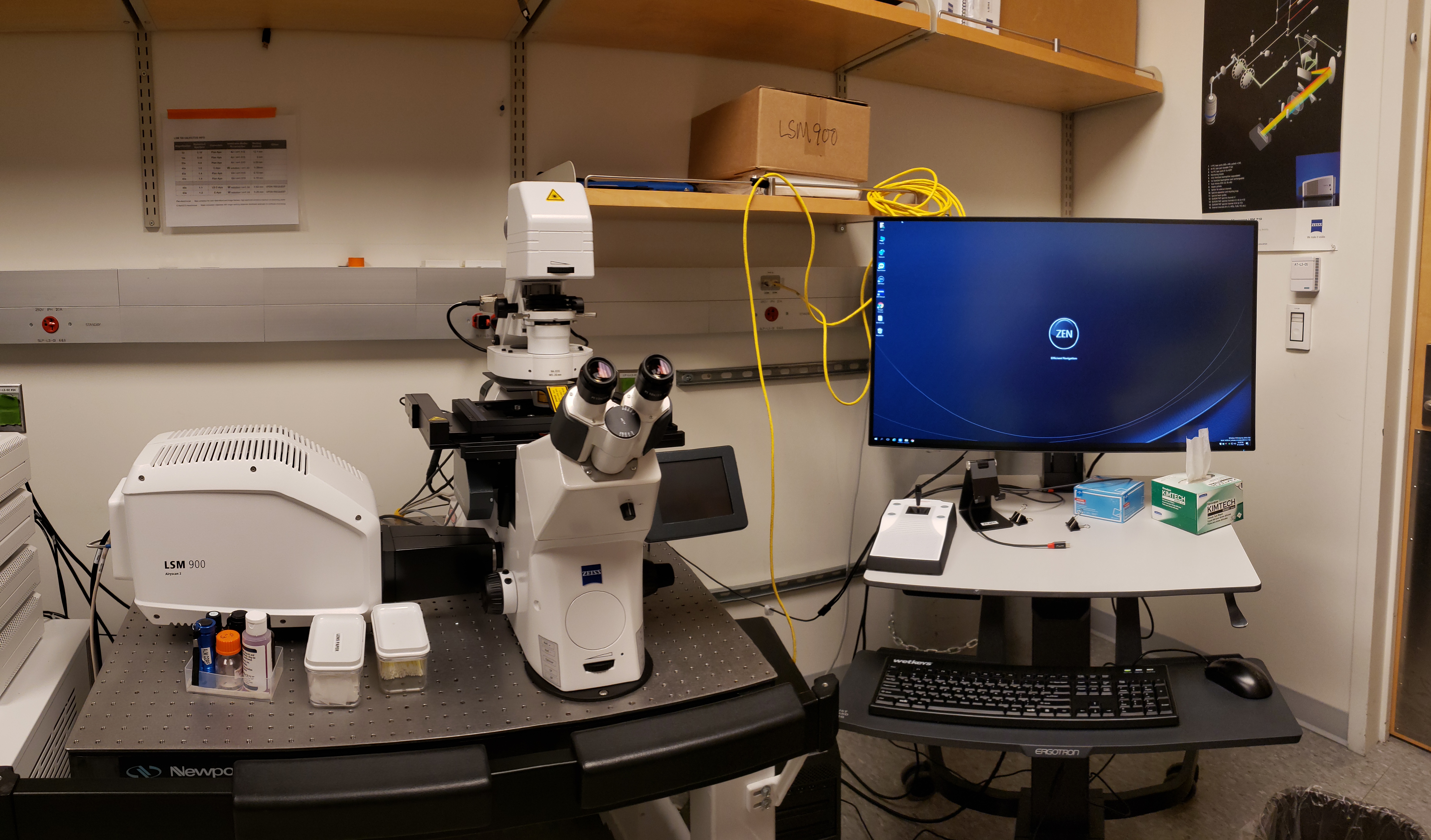 image of Zeiss' super resolution laser scanning confocal