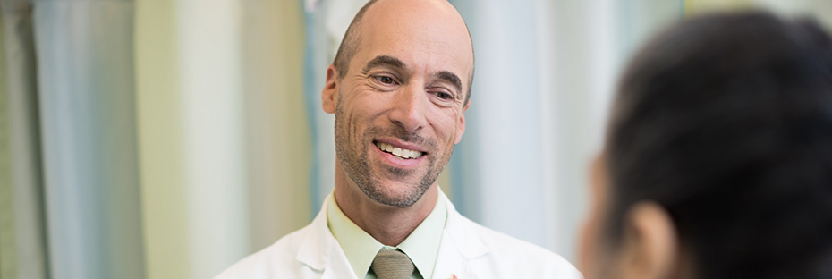 Dr. Matthew Brodsky of the 博彩网站 Parkinson Center and Movement Disorders Program is one of our many specialists.