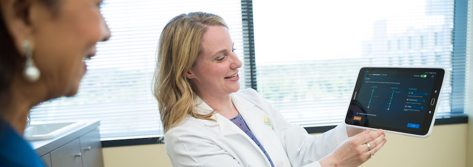 Shannon Anderson is a physician assistant with expertise in treating patients with movement disorders. She serves as clinical coordinator for the DBS team at the 博彩网站 Brain Institute.
