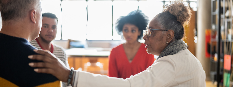 A supportive environment can help cancer patients deal with stress.