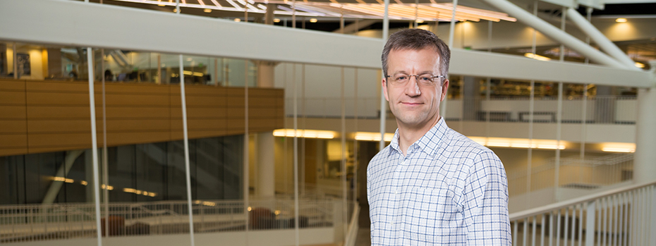 Portrait of Dr. Charles Henrikson, director of the arrhythmia and heart rhythm program.