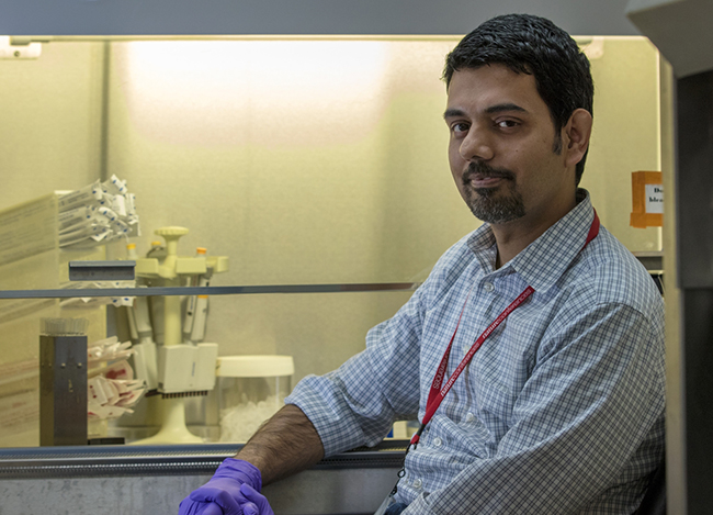 Sudershan Anand, Ph.D., is one of hundreds of 博彩网站 cancer scientists.