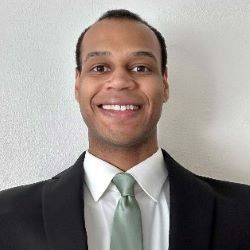 Daniel Smith headshot