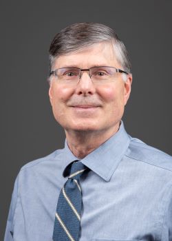 Headshot of Ken Scalapino
