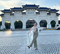Chantel Tran standing in front of Chiang Kai-shek Memorial Hall.