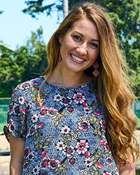 Headshot of Kayla Warner